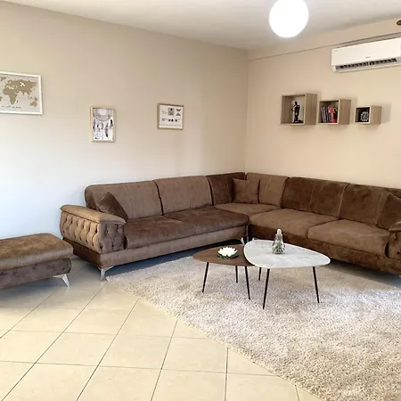 Spacious 3 Bedroom In Vollga Promenade 아파트 Durrës