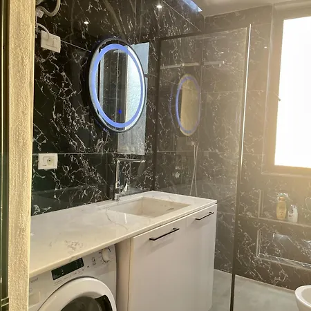 아파트 Spacious 3 Bedroom In Vollga Promenade Durrës